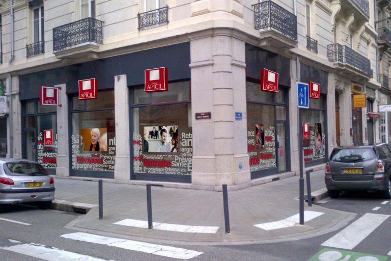 Agencement et design vitrine APICIL Agencement et design vitrine APICIL