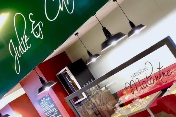 Restaurant Julie et Caroline Maison Malartre Halles Paul Bocuse LYON