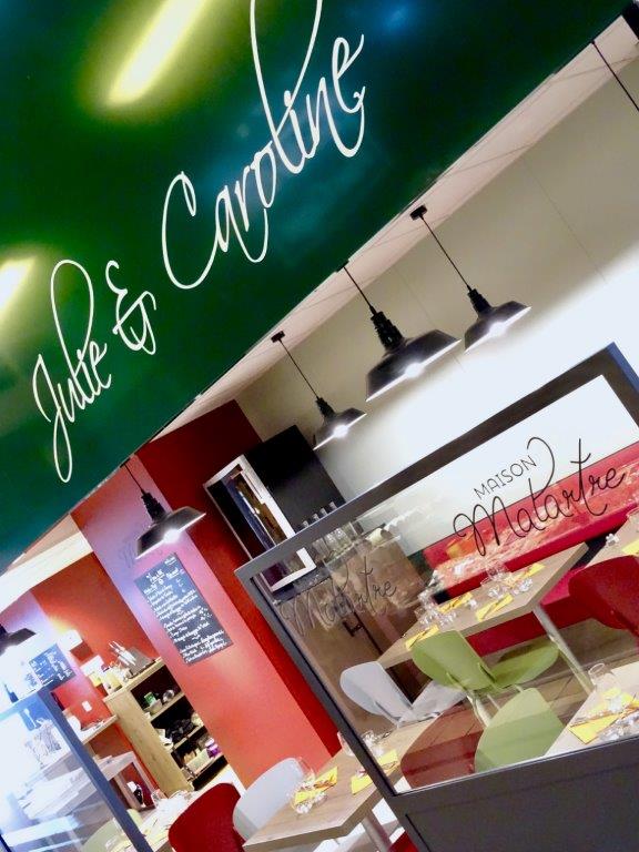 Restaurant Julie et Caroline Maison Malartre Halles Paul Bocuse LYON Restaurant Julie et Caroline Maison Malartre Halles Paul Bocuse LYON
