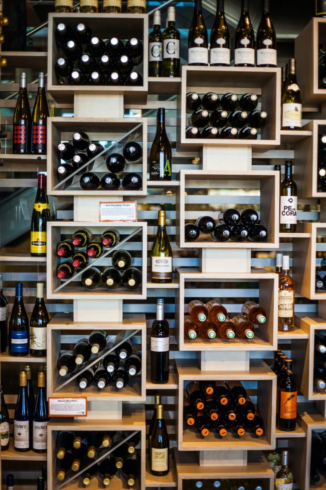 benjamin-deyoung-5SJPKovGnpI-unsplash notre agence de merchandising lyonnaise