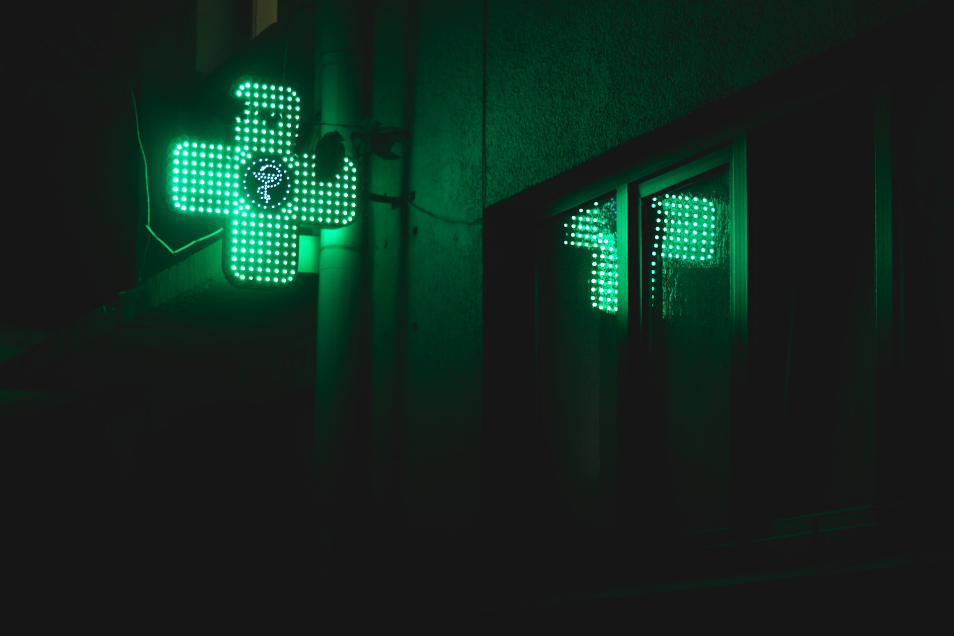 dima-mukhin-DFhSL1pM90k-unsplash