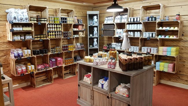 L’ancolie, une épicerie fine de La Clusaz L’ancolie, une épicerie fine de La Clusaz
