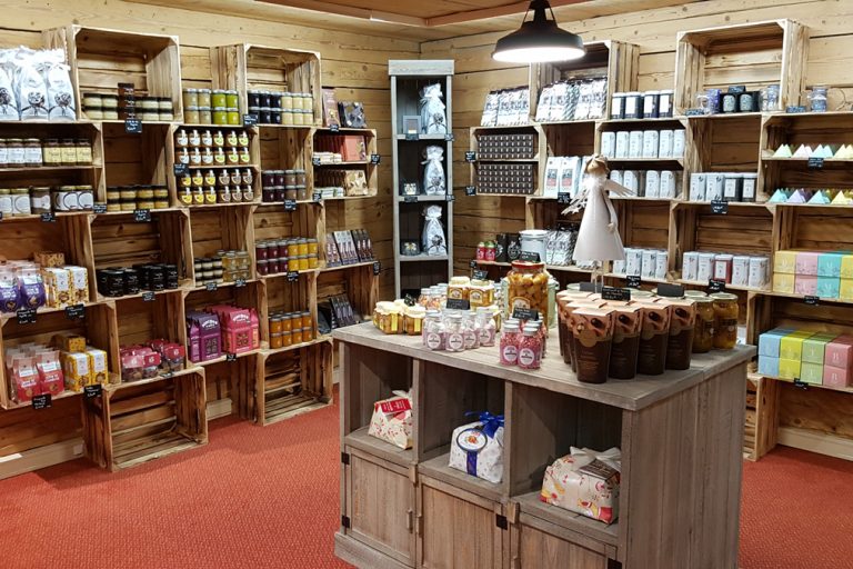 L’ancolie, une épicerie fine de La Clusaz L’ancolie, une épicerie fine de La Clusaz
