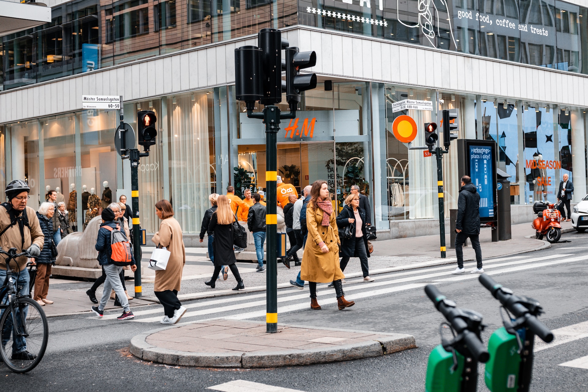 ernest-ojeh-6SRopsjKXSY-unsplash agence de merchandising