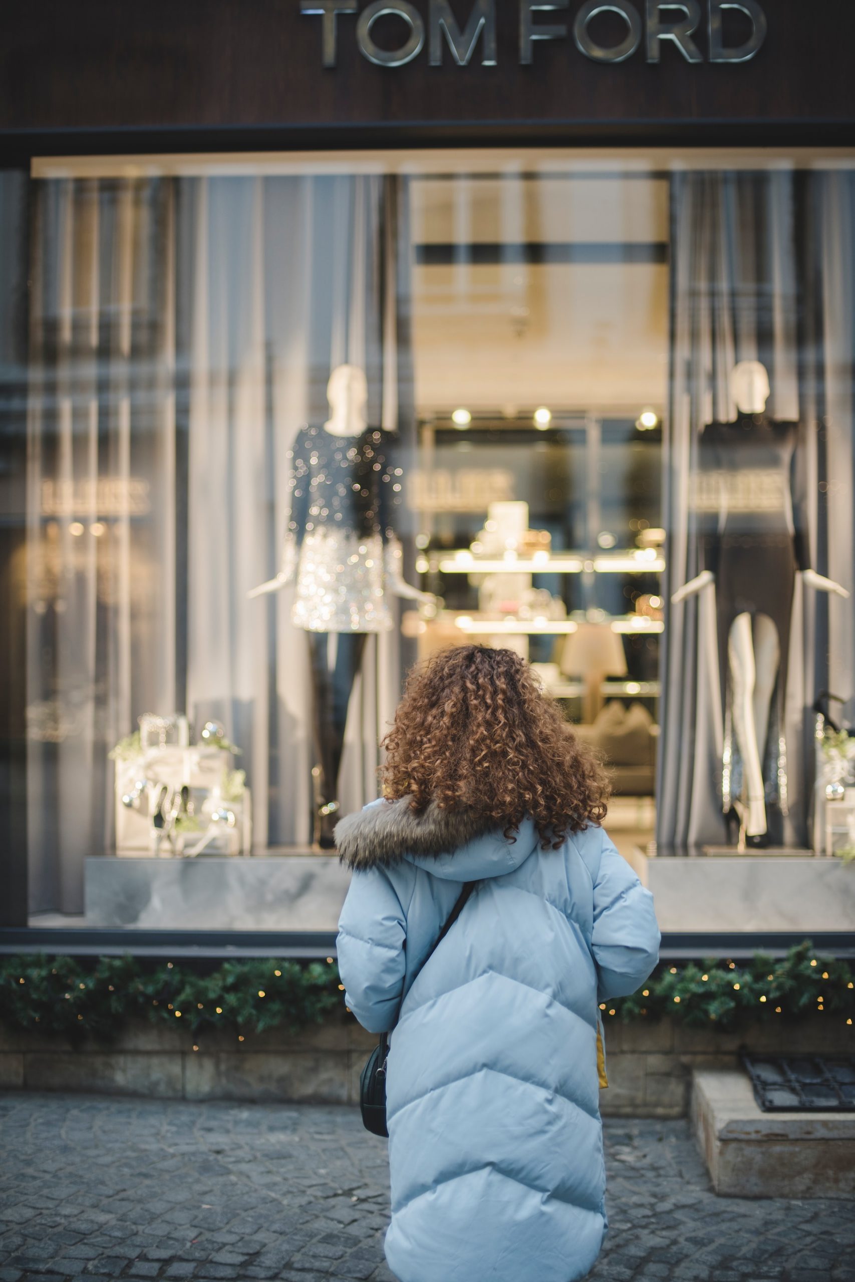 juli-kosolapova-90UYeHeT63w-unsplash stratégie merchandising