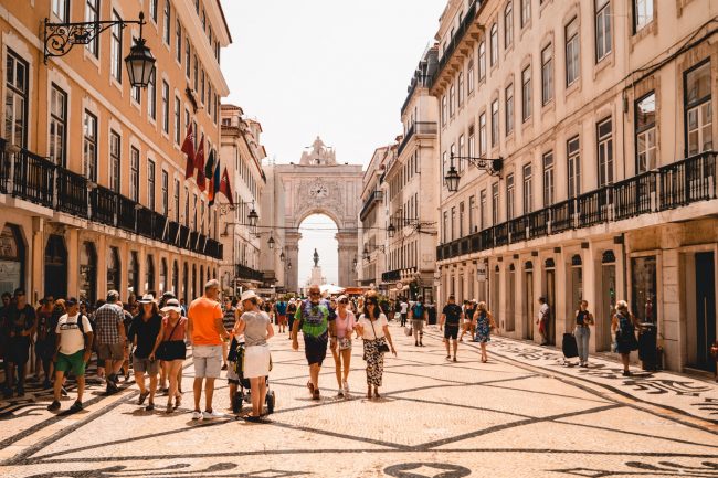 louis-droege-Doqee7HcatA-unsplash retail marketing